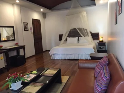 Superior Studio — Nawaporn Place